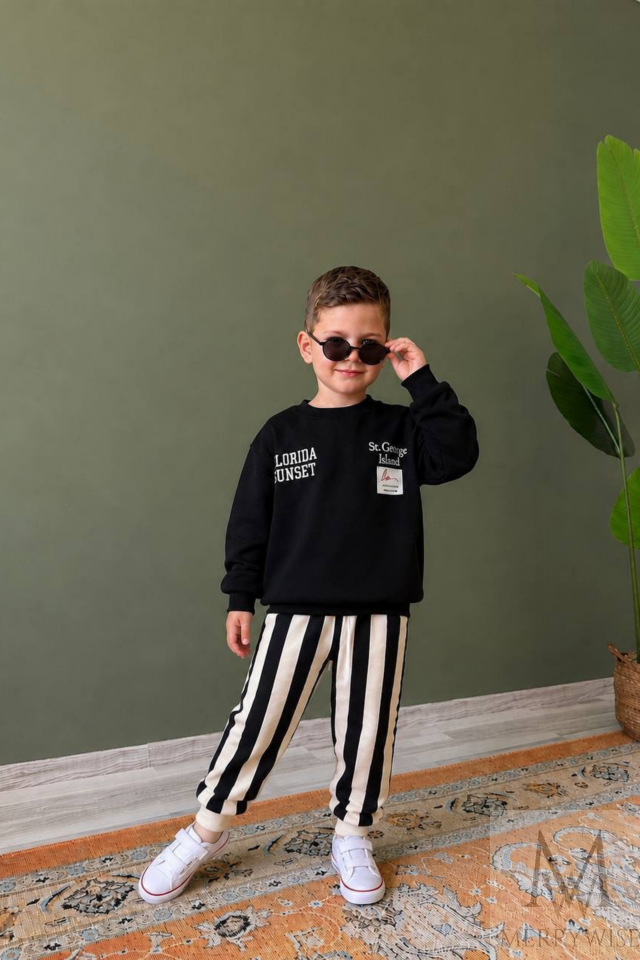 3-10 Yaş  Siyah Sweatshirt ve Çizgili Erkek Çocuk Takım