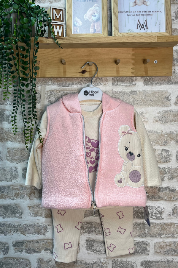 9-12 Ay Kız Bebek Peluş Yelekli 3’lü Takım – Ayıcıklı Fermuarlı Yelek, Sweatshirt ve Eşofman Altı Pembe Kombin