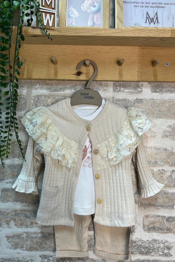 Bohem Stil Ekru Dantel Fırfırlı Kız Bebek Takımı - Pamuklu 3 Parça Set