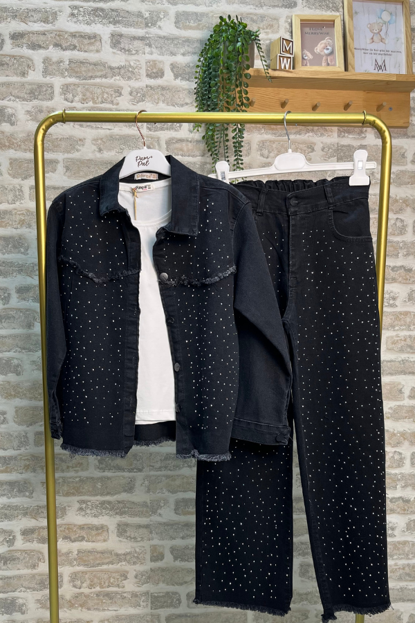 10-13 Yaş Kız Çocuk Takım – Taş Detaylı Kot Ceket ve Pantolon Modeli